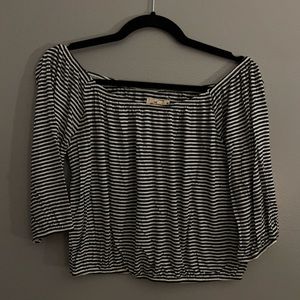 Hollister - Long Sleeve